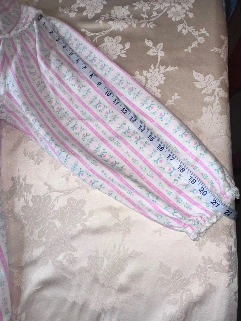 Lanz of Salzburg Pink Tyrolean Flannel Nightgown Size: Large Style: 45640 Floral